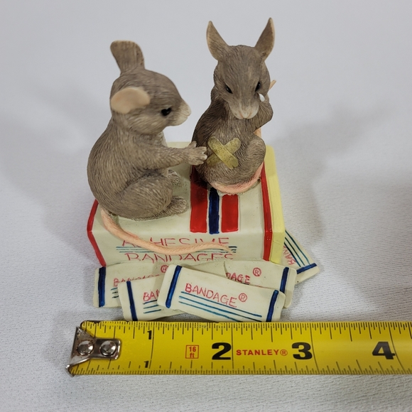 Charming Tails HOPE YOU'RE FEELING BETTER Mice Figurine By Silvestri - Picture 9 of 12